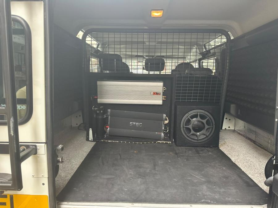 Defender 110 - Image 5